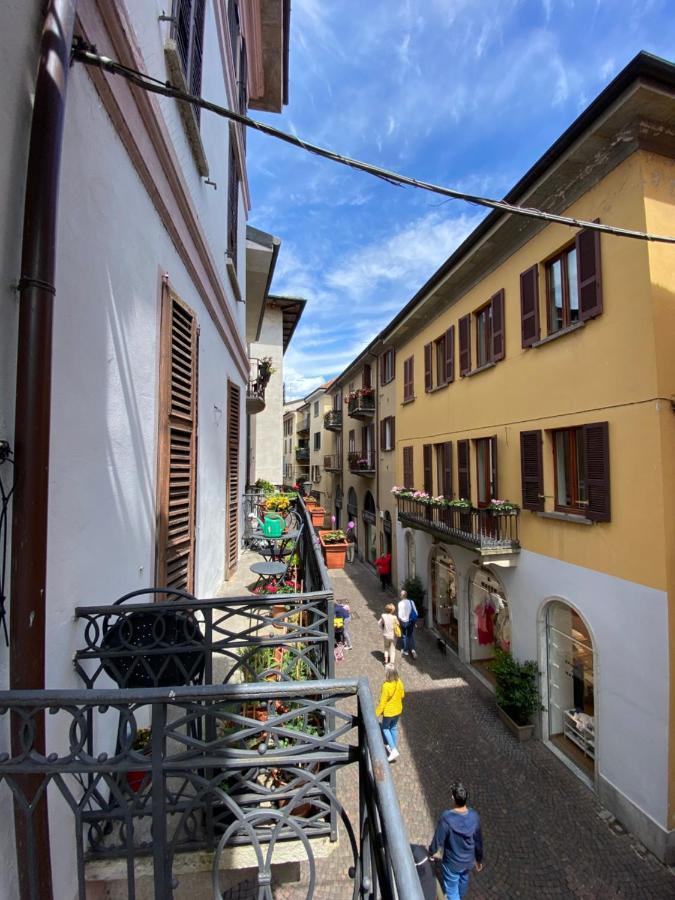 La Casa Del Corso Apartment อาโรนา ภายนอก รูปภาพ